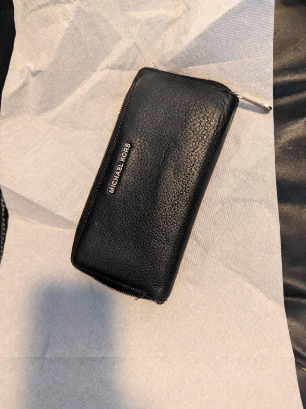 Michael Kors Black Jet Set Continental Wallet